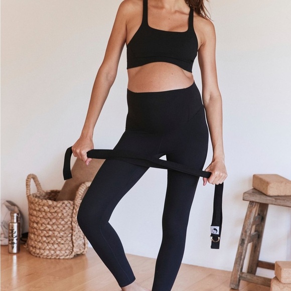 FREE PEOPLE | Maternity Black Sports Bra with Adjustable Straps XS NWT - Picture 2 of 8